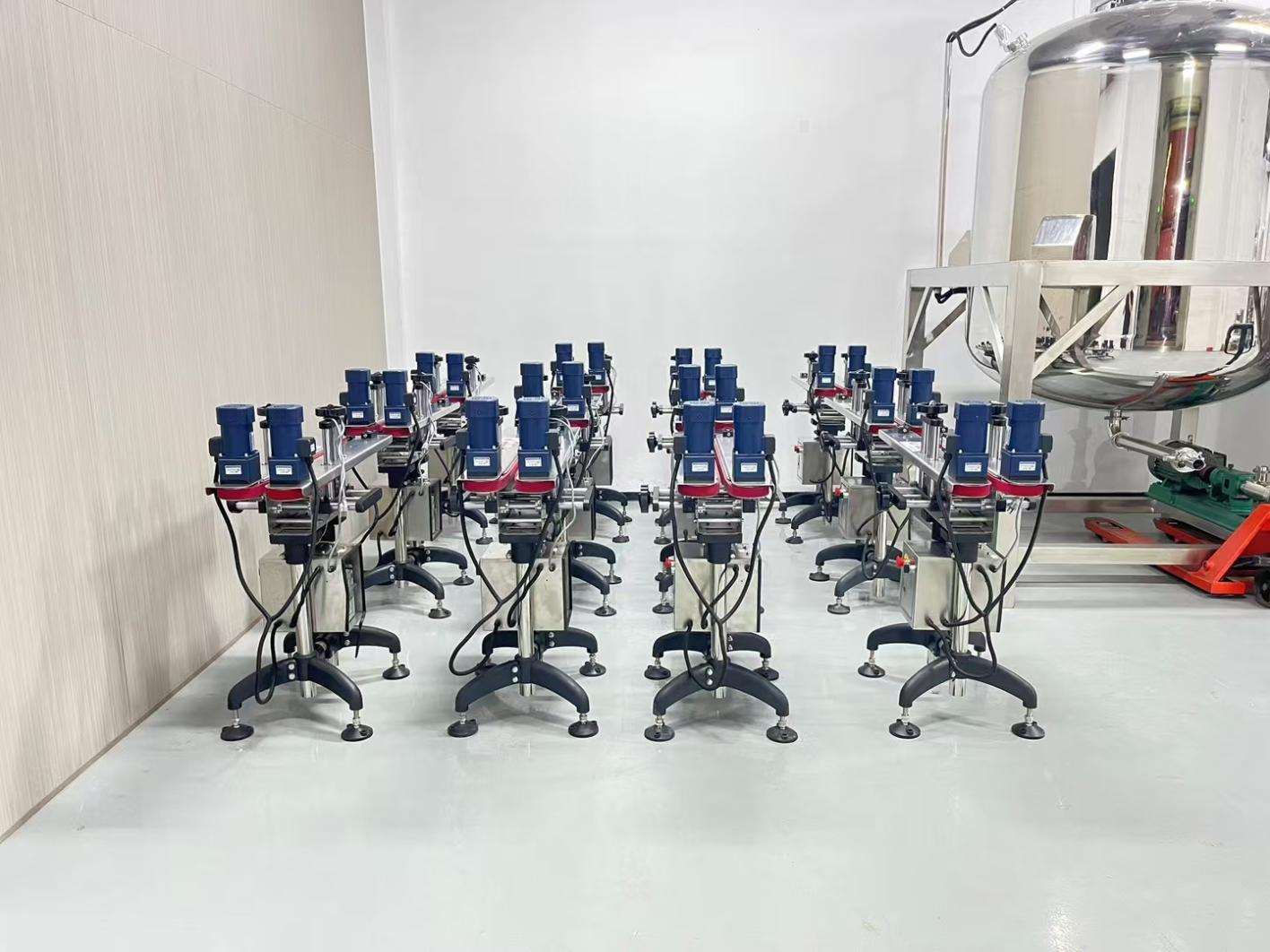 Food and beverage conveying line transitional bottle transfer machine