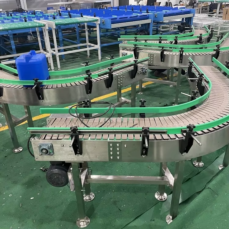 Plastic chain plate conveyor